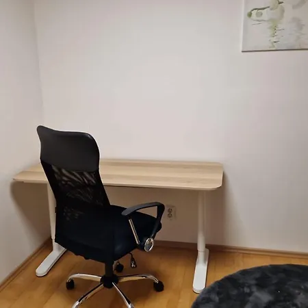 Apartment Vienna Gate, Petrazelka, Kopcianska 10 Pressburg