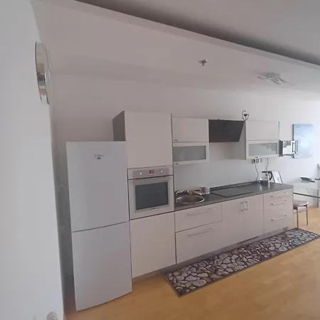 Vienna Gate, Petrazelka, Kopcianska 10 Pressburg